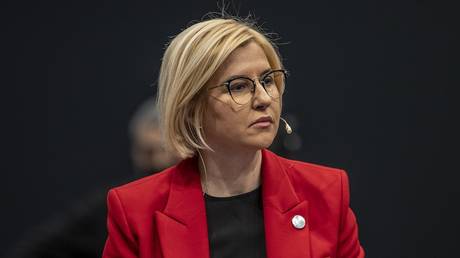 Оппозицию отстраняют от выборов: В Молдове обвиняют власти в политических репрессиях