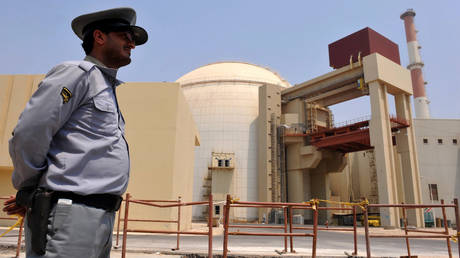 Иран и Россия: Новое Соглашение о Строительстве Ядерных Электростанций