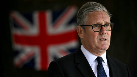 Кризис доверия: Низкие оценки премьер-министра Великобритании