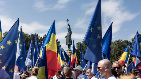 Брюссель ищет обход венгерского вето на пути Молдовы и Украины в ЕС