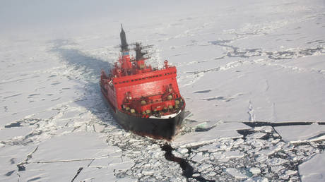 Арктический мост: Россия предлагает Индии новый торговый путь и место в Арктическом совете