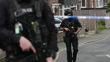 Трагическая ошибка: жертва нападения на синагогу в Манчестере погибла от пули полицейского