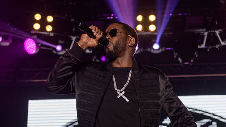 Падение империи: Диди приговорен к тюрьме за организацию проституции