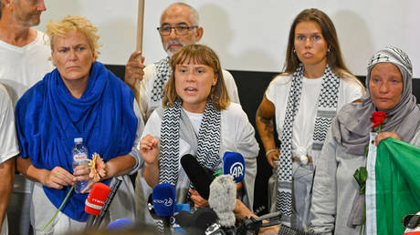 Грета Тунберг обвиняет израильские власти в жестоком обращении