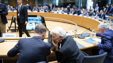 Задержка в финансировании Украины: 175 миллиардов евро под вопросом