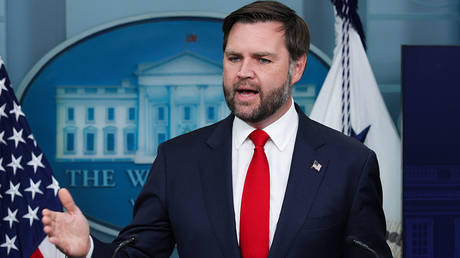 Президенты США рассматривают возможность применения Акта о восстании