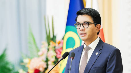 Куда пропал Андри Раджоэлина? Протесты и военные мятежи на Мадагаскаре