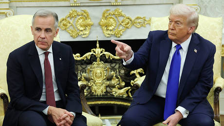 Торговая война по пустякам: Трамп ввел новые пошлины на Канаду из-за рекламного ролика