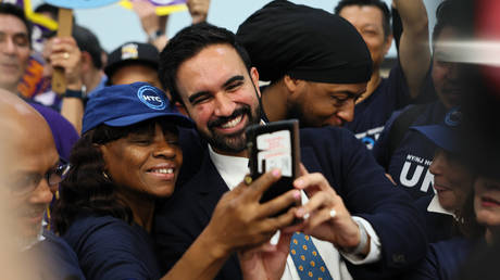 Зохран Мамдани: Социалист в мэрии Нью-Йорка — предвестник перемен или глас вопиющего в пустыне?