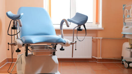 Европейский суд признал Польшу виновной в нарушении прав женщины, вынужденной прервать беременность за рубежом