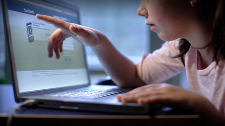 «Политика 17 нарушений»: Раскрыты шокирующие подробности о том, как Meta годами игнорировала секс-трафик на своих платформах