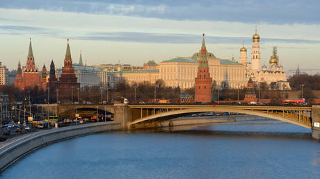 Политический кризис в Киеве: отставка Ермака и коррупционный скандал в окружении Зеленского