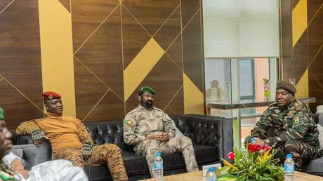 Нарушение воздушного пространства: Буркина-Фасо обвиняет Нигерию в игнорировании международного права