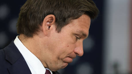 Решение Рона Деантиса: шаг к росту исламофобии в США?