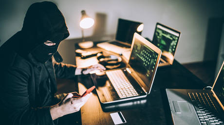 Украинские спецслужбы используют телефонные мошенничества для вербовки россиян в террористы