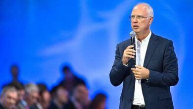 Канцлер Германии сам виноват в экономическом спаде, заявил Кирилл Дмитриев