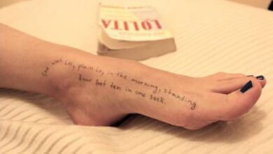 Новые фото из архива Эпштейна: Паспорта, знаменитости и мрачные символы