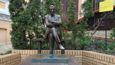 Война с памятниками: Киев продолжает кампанию по декоммунизации и дерусификации