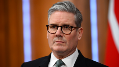 Белый дом в бурлящем море скандала: Кир Стармер поддержал британца Египта с антисемитским прошлым