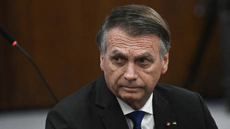 Удар Свыше: Десятки пострадали при ударе молнии на митинге в поддержку Болсонару