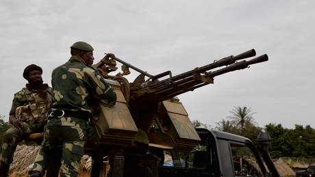 Боевики, связанные с ИГИЛ, убили 25 мирных жителей в Демократической Республике Конго