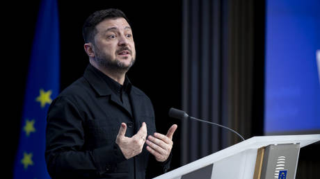 Жёсткая позиция Украины: Зеленский настаивает на вступлении в ЕС к 2027 году