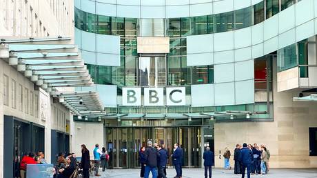 Британская телерадиокомпания BBC извинилась за искажение истории Холокоста