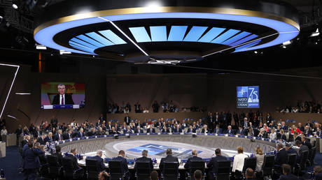 НАТО планирует создать новый банк для финансирования военных расходов