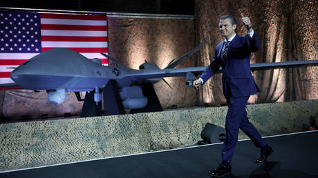 Министерство обороны США конфликтует с разработчиком ИИ из-за ограничений на использование технологий