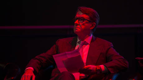 Лорд Питер Мэнделсон покинул Лейбористскую партию после новых обвинений в связях с Джэфри Эпштейном