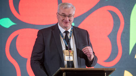 Министр иностранных дел Украины осудил президента ФИФА за критику запрета на участие российских спортсменов