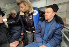 Российские военные и гражданские лица, освобождённые из украинского плена, прибыли в Беларусь