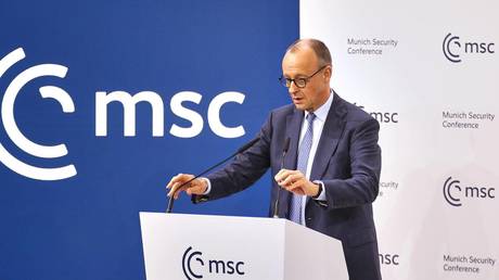 Европа должна вооружаться: канцлер Германии призывает к быстрой адаптации к новой реальности