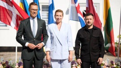 Запад обязан предоставить Украине дальнобойное оружие, считают премьер Дании и президент Финляндии