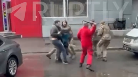 Война на улицах: украинские граждане сопротивляются принудительной мобилизации