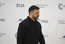 Зеленский призвал к выдворению российских граждан из Западных стран