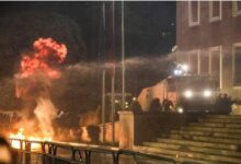 Столкновения на митинге в Тиране