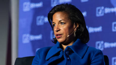 Трамп назвал Сьюзен Райс "расисткой" и потребовал ее увольнения из Netflix