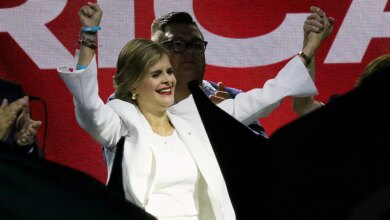 Консервативный популист Лаура Фернандес побеждает на президентских выборах в Коста-Рике
