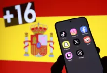 Европа ужесточает контроль над социальными сетями: Испания и Греция предлагают запрет на использование социальных сетей подростками