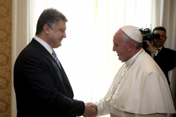 Папа Римский приедет в Украинское государство — Порошенко