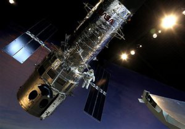 Телескоп «Хаббл» снял «вальс галактик»