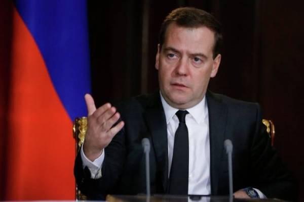 Д. Медведев призвал русских туристов не рассчитывать на скорое возвращение в Египет