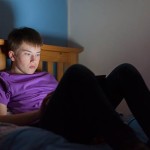 «Вечерний режим» у мобильных устройств просто нужен, считает специалист
