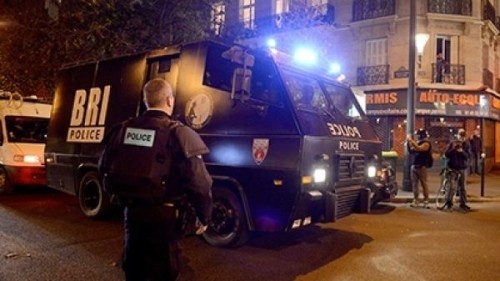 Олланд заявил, что Франция будет беспощадной к террористам