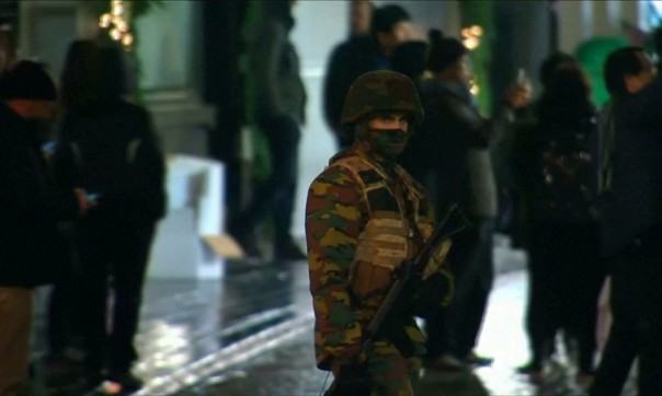 Главный подозреваемый в парижских терактах исчез от милиции Бельгии