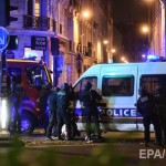 Один из подозреваемых в парижских терактах исчез с места специализированной операции в Сен-Дени1