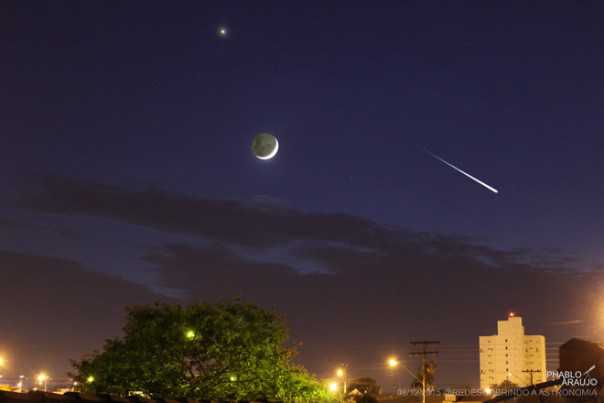 В ночь на 15 декабря москвичи смогут наблюдать метеоритный поток