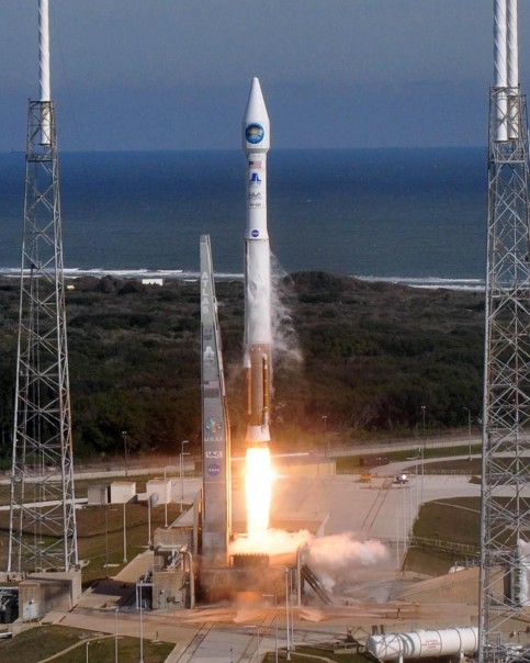 Запуск ракеты Atlas V с воздухом и пищей для МКС отменен