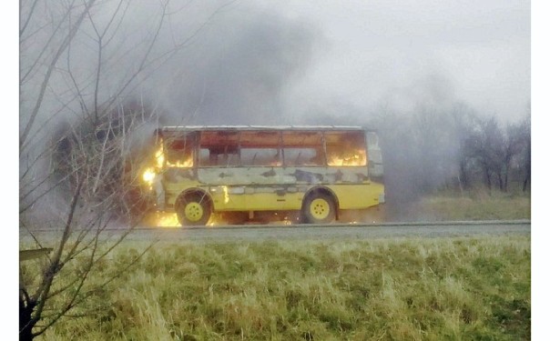 Ученический автобус сгорел на Ставрополье